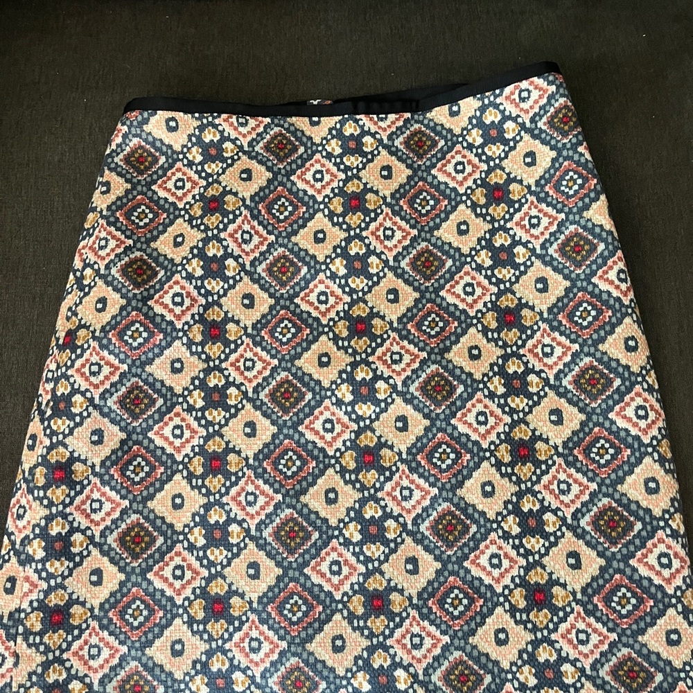 A line lined Loft Skirt , with tags